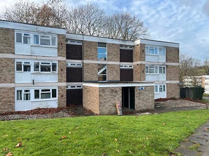 3 Bedroom Flat To Rent In Hawe Close, Canterbury, CT2