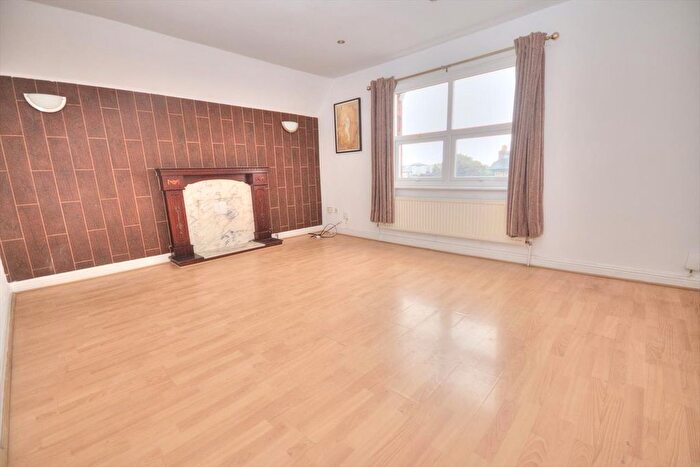 1 Bedroom Flat To Rent In Victoria Road, Waterloo, Liverpool, L22