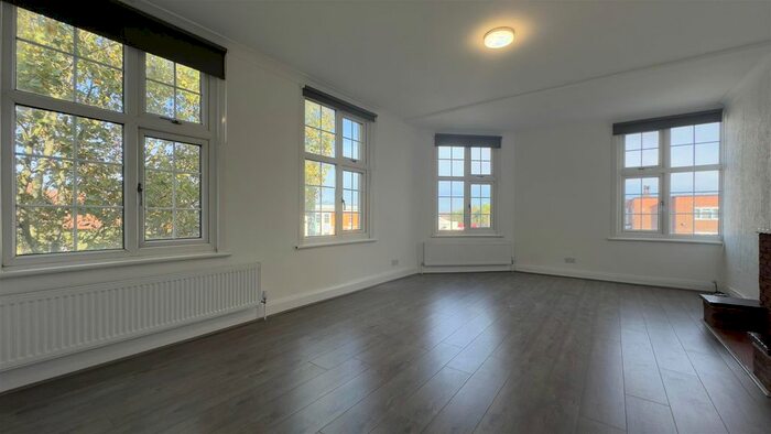 2 Bedroom Flat To Rent In Faircross Mansions, Longbridge Road, IG11