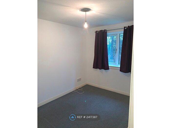 1 Bedroom Flat To Rent In Melville Place, Kirkcaldy, KY2