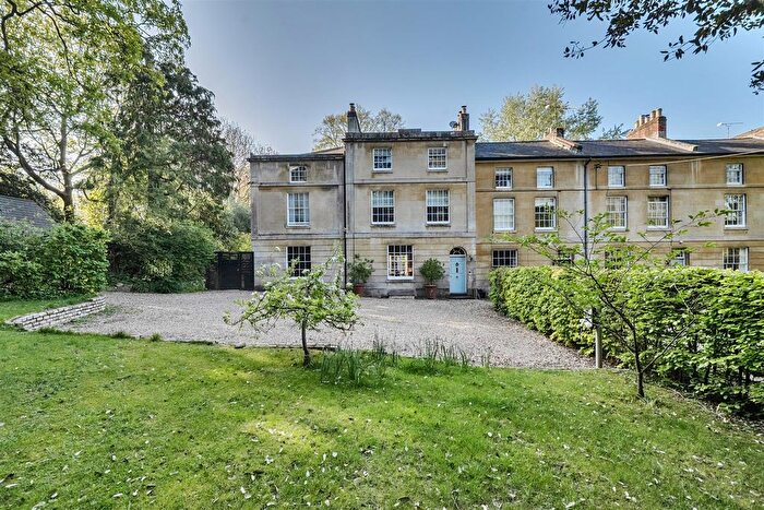 5 Bedroom Terraced House For Sale In Trafalgar Place, Devizes, SN10