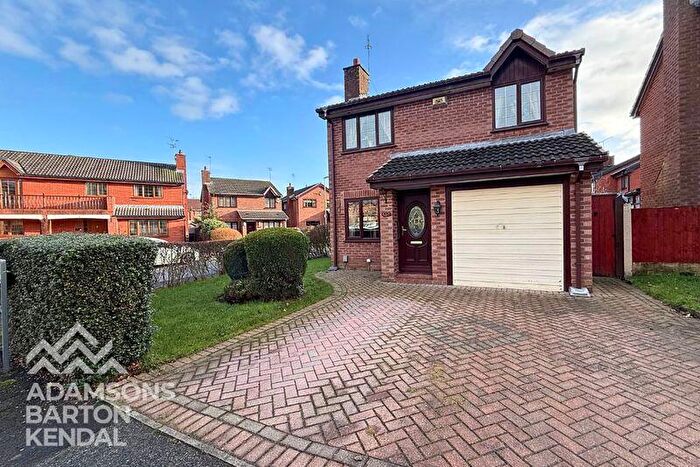 3 Bedroom Detached House For Sale In Loisine Close, Marland, OL11