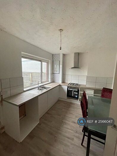 3 Bedroom Semi-Detached House To Rent In Pansy Road, Farnworth, Bolton, BL4