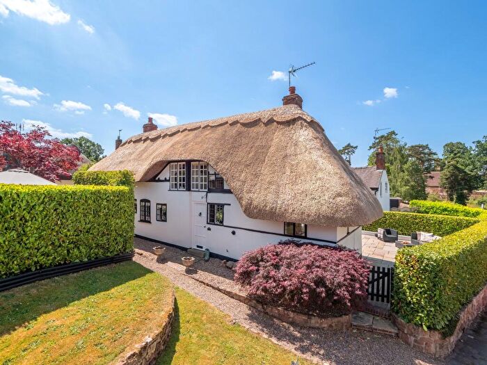 3 Bedroom Cottage For Sale In Castle Hill, Kenilworth, CV8