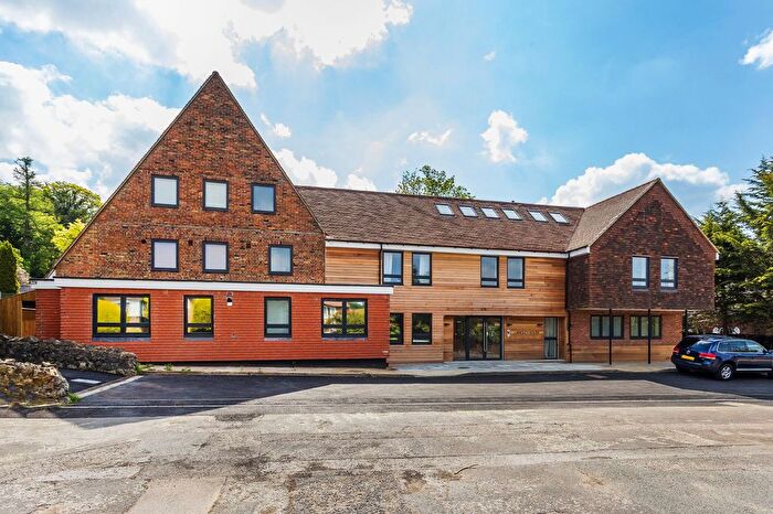 1 Bedroom Flat To Rent In Church Lane, Oxted, RH8