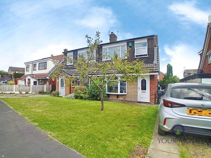 3 Bedroom Semi-Detached House To Rent In Thirlmere Avenue, Astley, Tyldesley, Manchester, M29