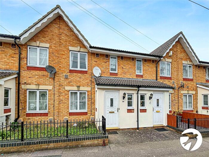 3 Bedroom Terraced House To Rent In Windsor Road, Gillingham, Kent, ME7