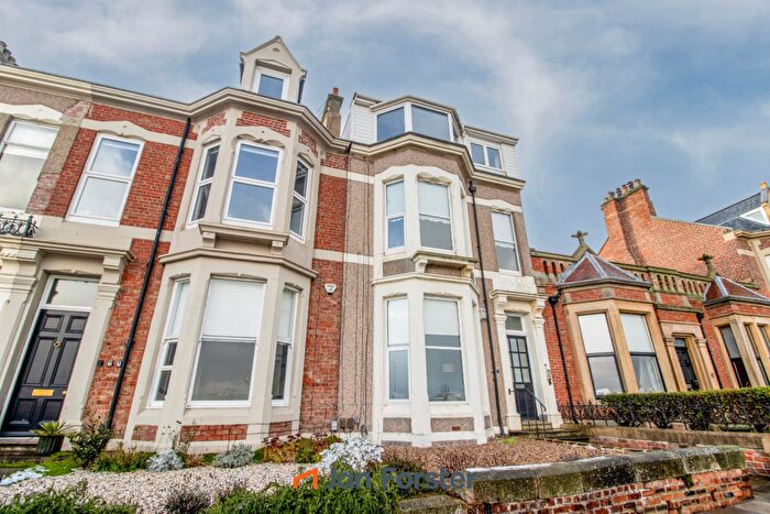 1 Bedroom Flat For Sale In Beverley Terrace, Cullercoats, North Shields, NE30