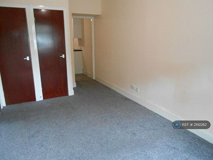 1 Bedroom Flat To Rent In St. Cuthbert's Street, Catrine, Mauchline, KA5
