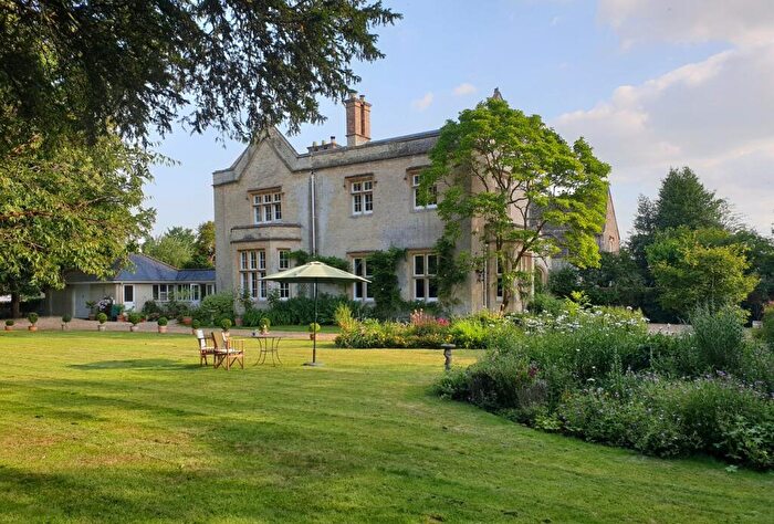 4 Bedroom Semi Detached House For Sale In Vicarage Lane, Steeple Ashton, BA14