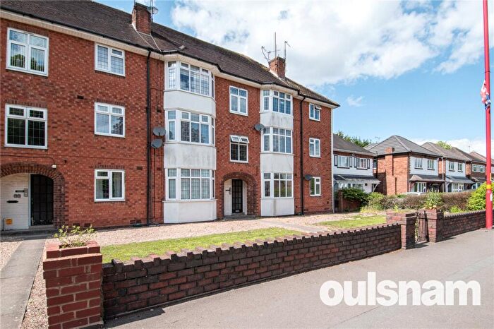 2 Bedroom Apartment To Rent In Bristol Road South, Northfield, Birmingham, West Midlands, B31