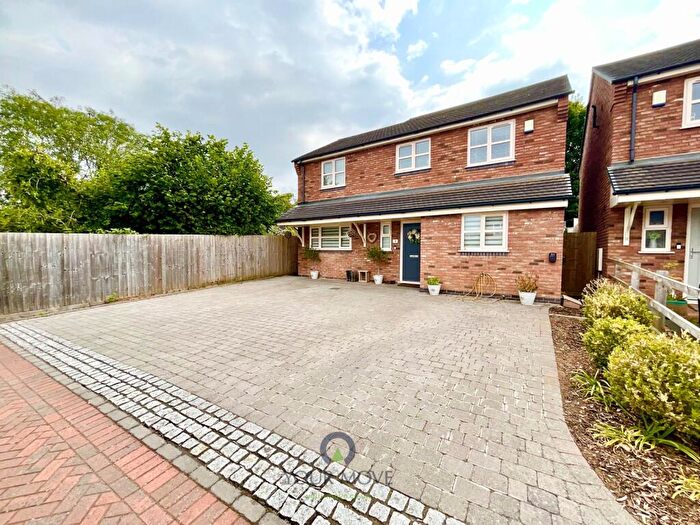 3 Bedroom Detached House For Sale In Orchard Gardens, Shaw Lane, Stoke Prior, Bromsgrove, B60