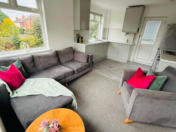 5 Bedroom Detached House To Rent In Charnwood Avenue, Beeston, Nottingham, NG9