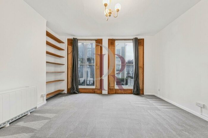 Studio To Rent In St Paul's Road, Islington, N1