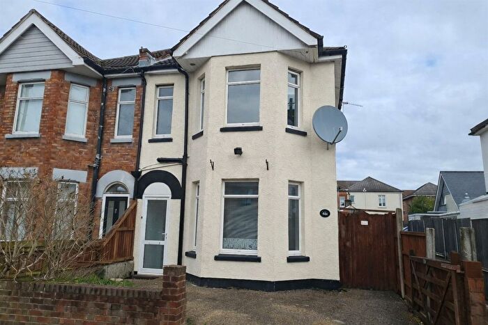 3 Bedroom Semi Detached House To Rent In Stewart Road, BH8
