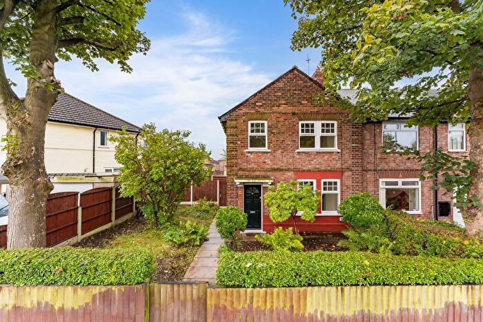 3 Bedroom End Of Terrace House To Rent In Leigh Avenue, Widnes, WA8