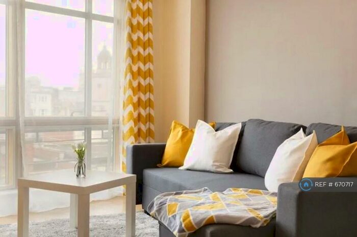 2 Bedroom Flat To Rent In Apollo Apartments, Bristol, BS1