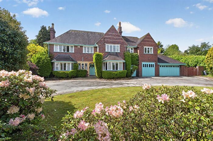 5 Bedroom Detached House For Sale In Beech Hill Road, Sutton Coldfield, B72