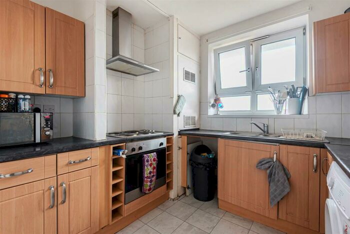 4 Bedroom Apartment To Rent In Marmont Road, Peckham, SE15