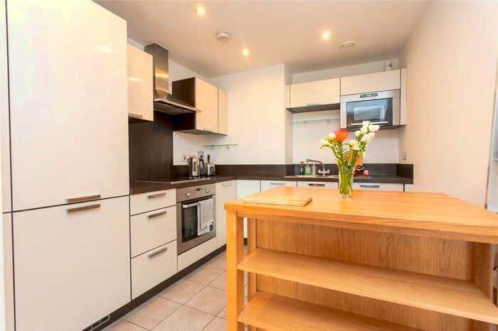 1 Bedroom Flat To Rent In Surrey Quays Road, Canada Water, London, SE16