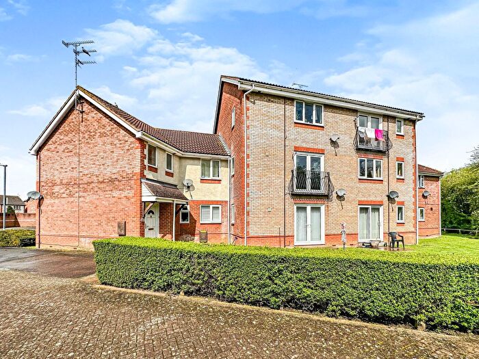 1 Bedroom Flat To Rent In Mallard Close, Swindon, SN3