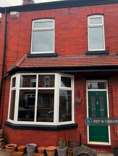 3 Bedroom End Of Terrace House To Rent In Belmont Road, Sale, M33
