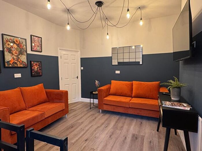 5 Bedroom Terraced House To Rent In Broomfield Road, Headingley, Leeds, LS6