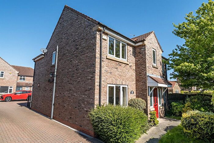 4 Bedroom Detached House For Sale In Doncaster Road, Brayton, Selby, YO8