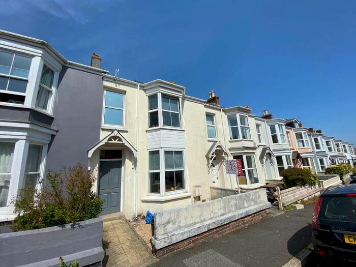 6 Bedroom Property To Rent In Budock Terrace, Falmouth, TR11