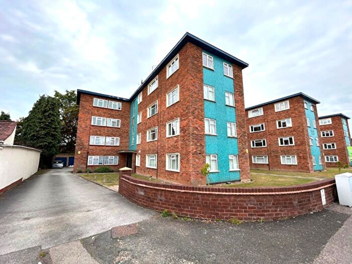 2 Bedroom Flat To Rent In Chester Road, Erdington, Birmingham, West Midlands, B24