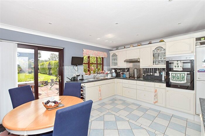 3 Bedroom Detached House For Sale In Colestock Road, Cowden, Kent, TN8