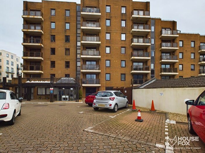 1 Bedroom Apartment For Sale In Knightstone Road, Weston-Super-Mare, BS23