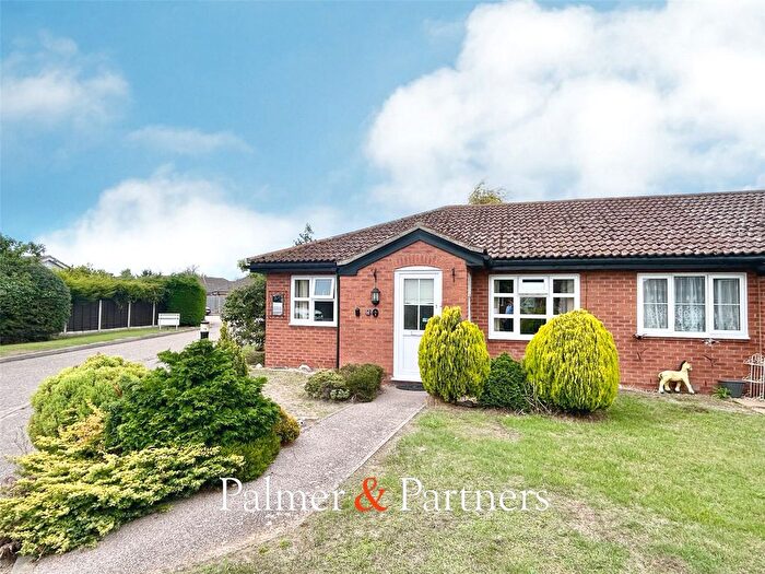 2 Bedroom Bungalow For Sale In Rosery Mews, Great Holland, Frinton-On-Sea, Essex, CO13
