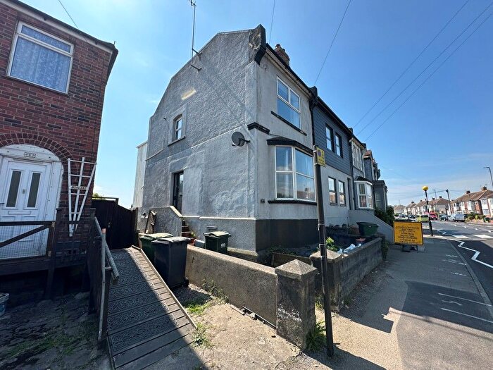 3 Bedroom End Terrace House For Sale In Bexhill Road, St. Leonards-On-Sea, East Sussex, TN38