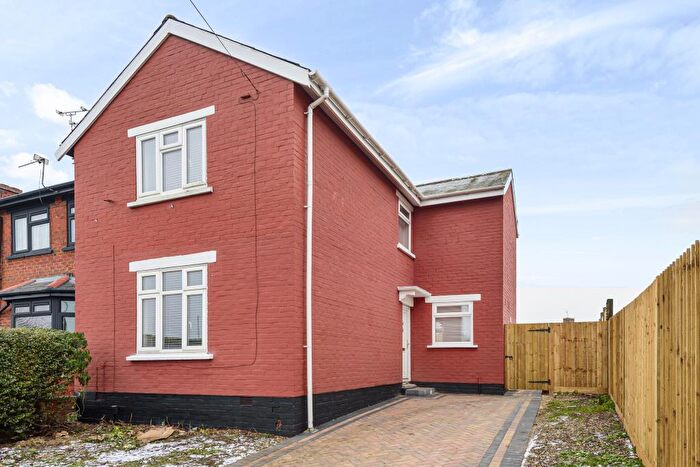 3 Bedroom Semi Detached House To Rent In Whitworth Road, Swindon, SN25