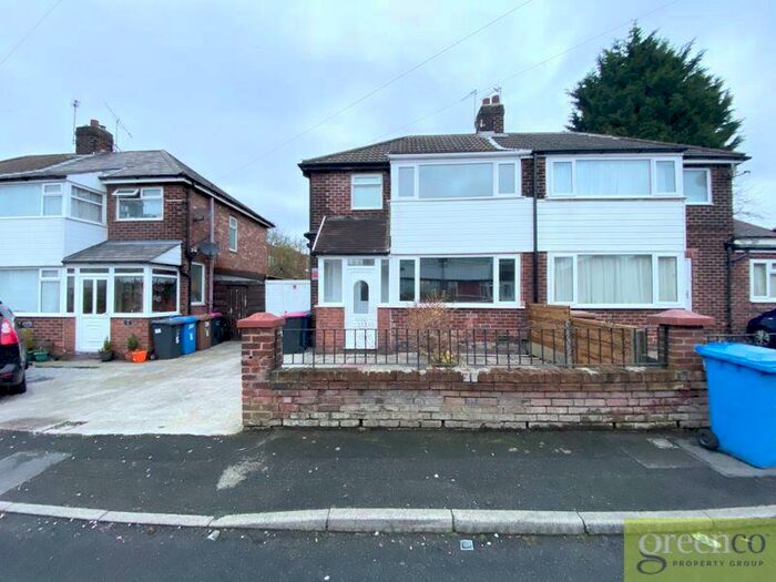 3 Bedroom Detached House To Rent In Greenbank Road, Salford, M6