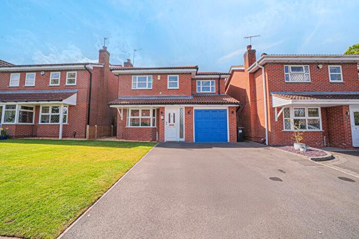 4 Bedroom Detached House For Sale In Glendon Way, Dorridge, B93