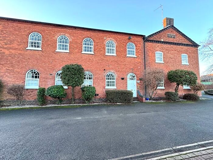 1 Bedroom Flat For Sale In The Cloisters, Atherstone, CV9