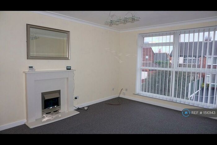 2 Bedroom Flat To Rent In Garfield Court, Blackpool, FY3