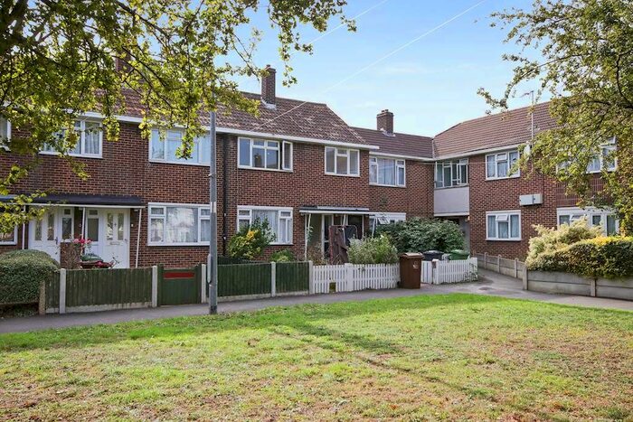4 Bedroom Terraced House To Rent In Keir Hardie Way, Barking, IG11