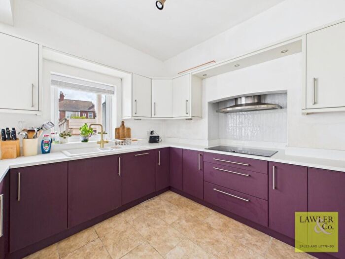 3 Bedroom Semi-Detached House For Sale In Wellfield Road, Stockport, Cheshire, SK2