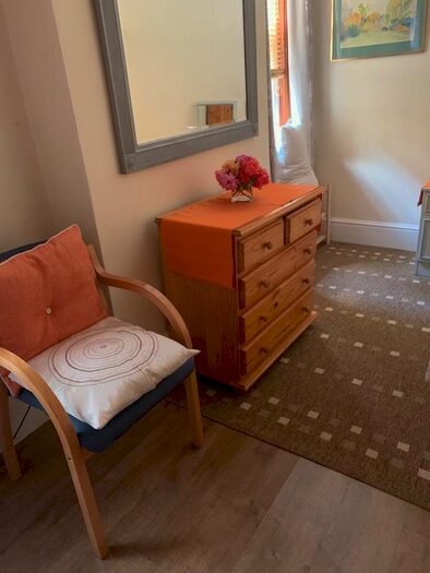 2 Bedroom Flat To Rent In Cholmondeley Avenue, London NW10