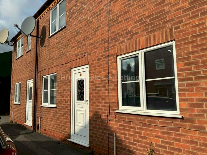 2 Bedroom Terraced House To Rent In Thesiger Court, Lincoln, LN5