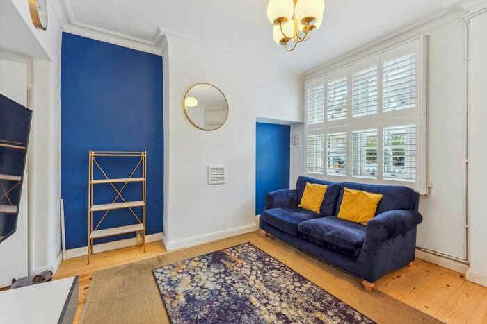 2 Bedroom Property To Rent In Coteford Street, London, SW17