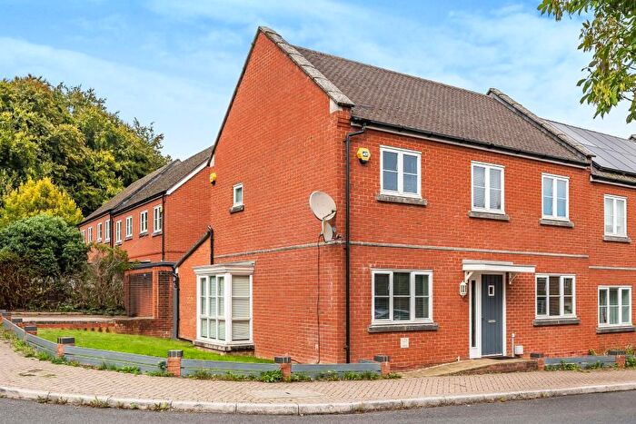 4 Bedroom Semi-Detached House To Rent In Owen Way, Basingstoke, RG24