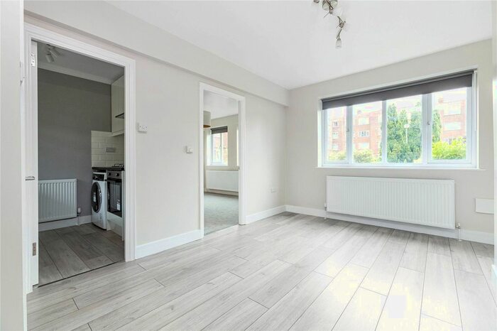 1 Bedroom Flat To Rent In Coleman Court, Kimber Road, London, SW18