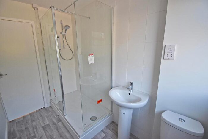 2 Bedroom Apartment To Rent In Court Drive, Cromer, NR27