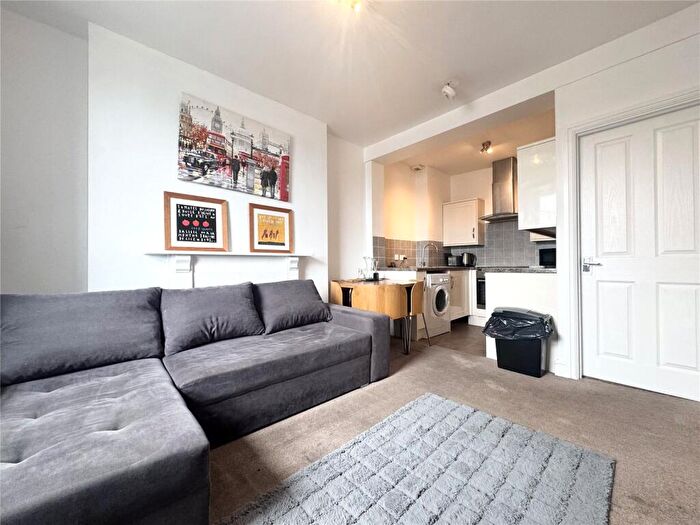 1 Bedroom Apartment To Rent In Victoria Road, Old Town, Swindon, Wiltshire, SN1