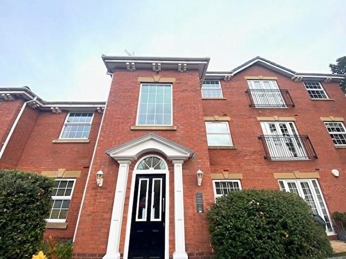 2 Bedroom Flat To Rent In Braddan Court, Tamworth, Staffordshire, B79
