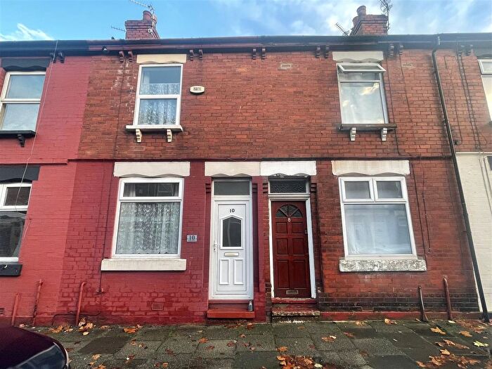 2 Bedroom Terraced House To Rent In Oak Grove, Manchester, M41